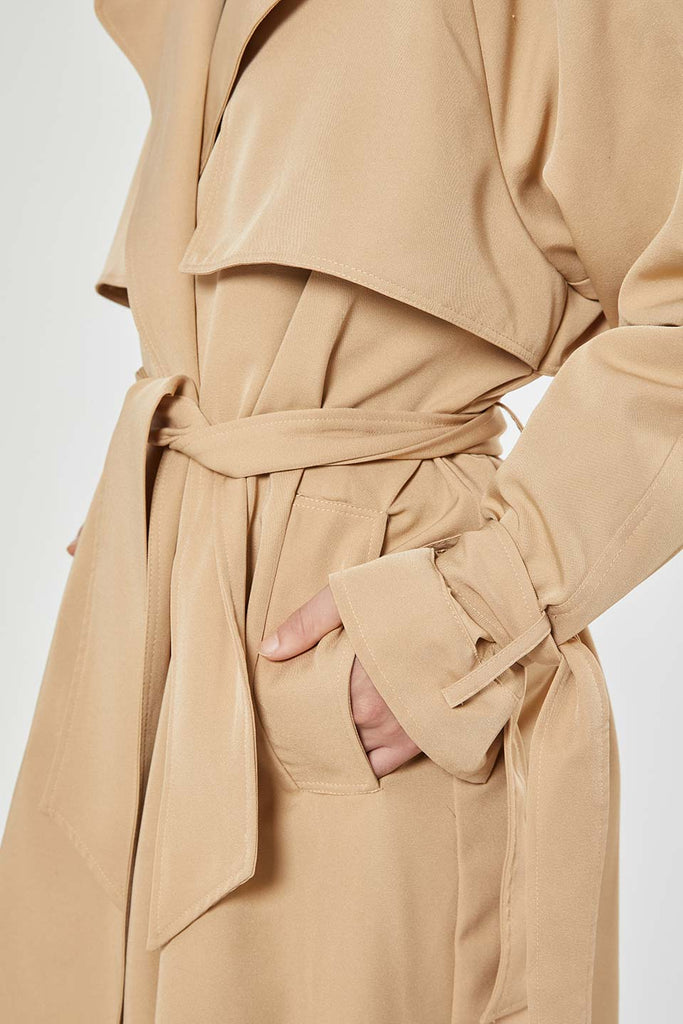 faded line fluid camel trench coat dead stock fabric pocket detail made in Barcelona