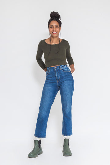 faded line ribbed jersey dark green cropped top front with long sleeves